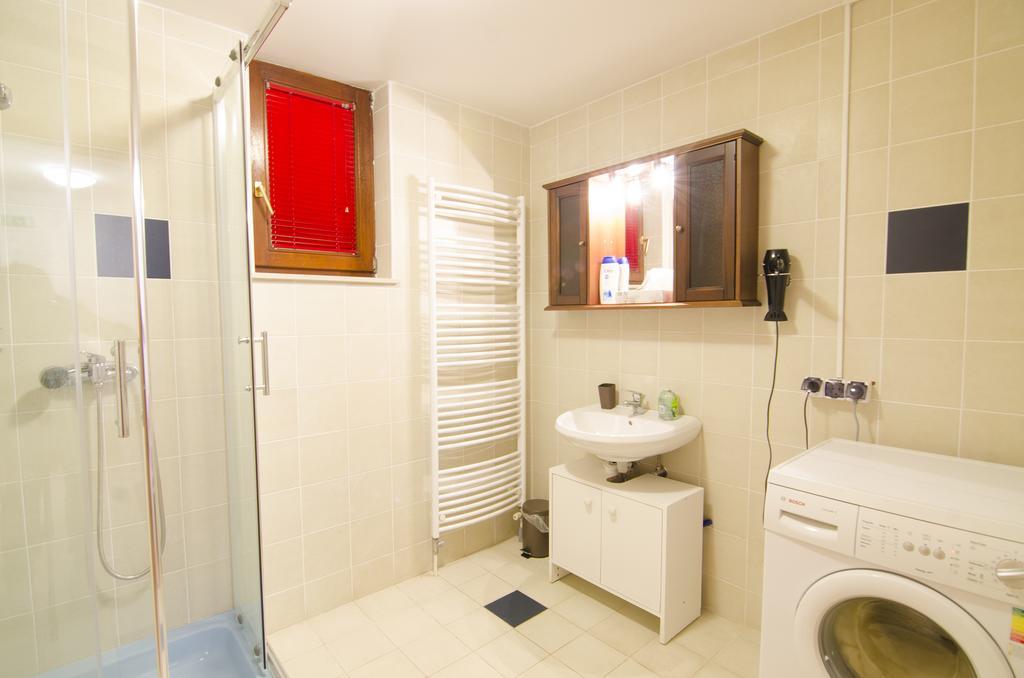 Aura Guesthouse Ljubljana Exteriör bild