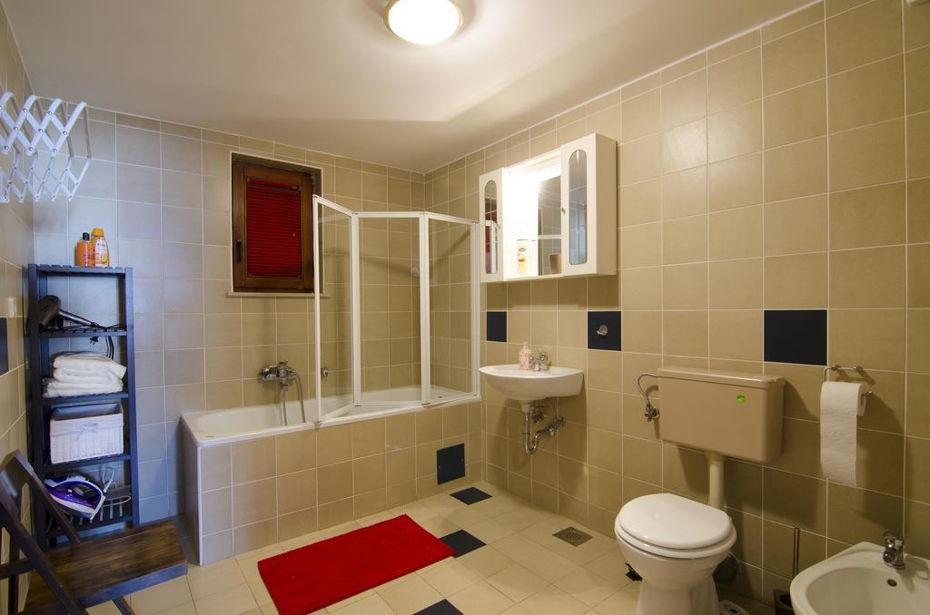 Aura Guesthouse Ljubljana Exteriör bild