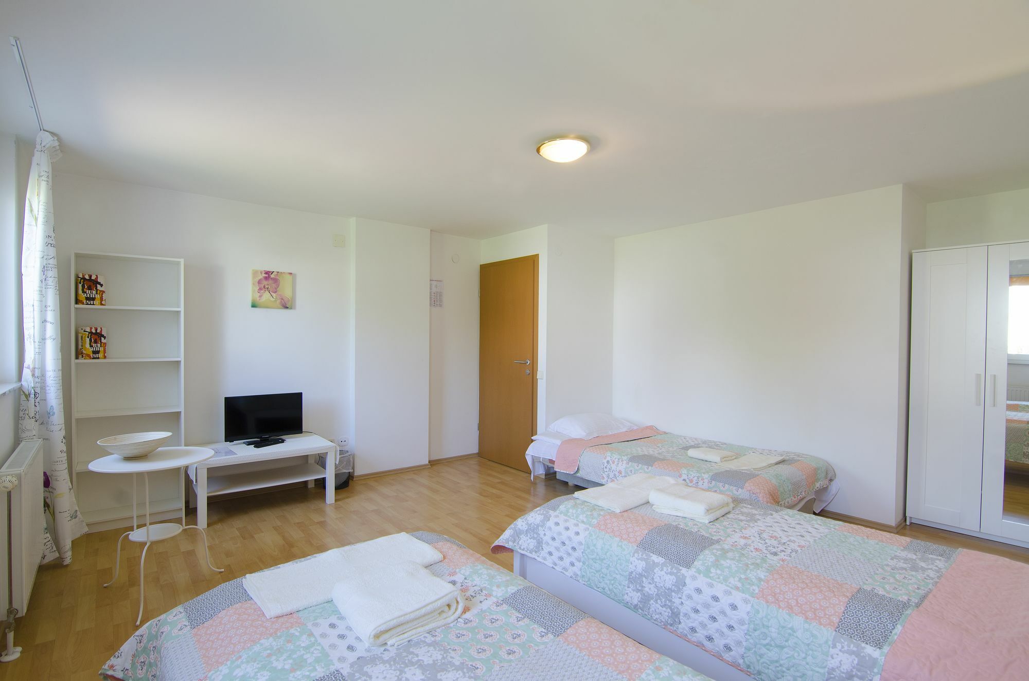 Aura Guesthouse Ljubljana Exteriör bild