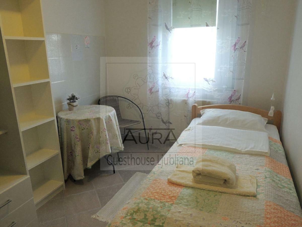 Aura Guesthouse Ljubljana Exteriör bild